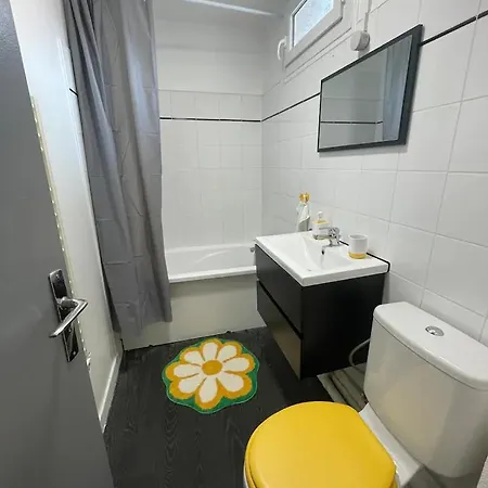 Proche Fac Et Centre *